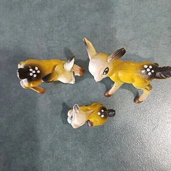 Vintage Christmas Lot - 3 deer (HK), 2 trees, tinsel ball ornament (W. Germany) - Picture 8 of 12